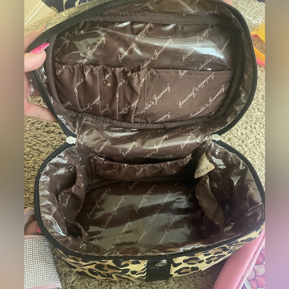 Isabella’s Journey Leopard Print Makeup Cosmetic Zip Up Toiletry Bag - Picture 7 of 7